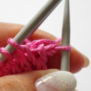 Tutorila on picking up stitches in knitting