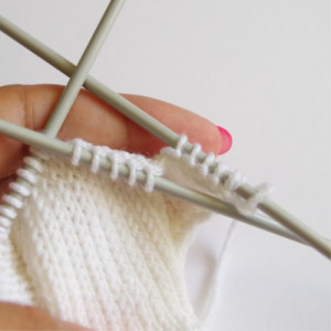 knitted ruffles pattern