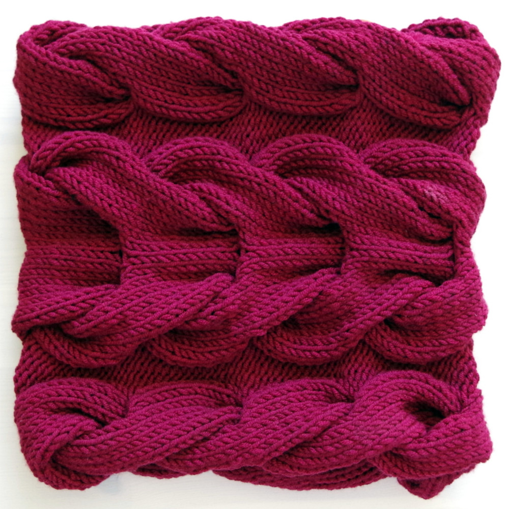 Chunky cable knit cowl | Knitting Blog Pattern Duchess