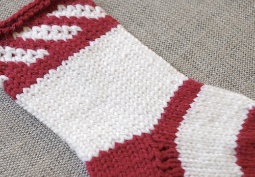 Free knitting pattern for two colour Christmas stocking