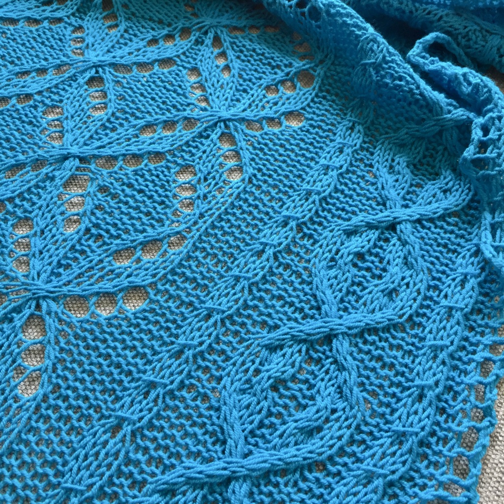 lace shawl with cable interest