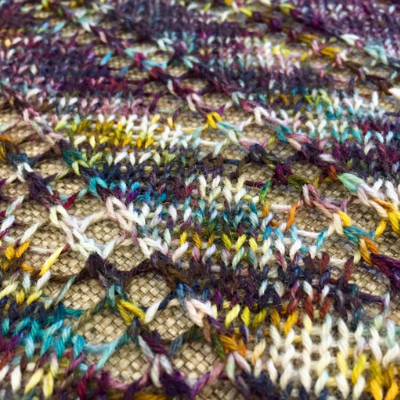 Simple lace stitch pattern for variegated yarn or colorful yarn