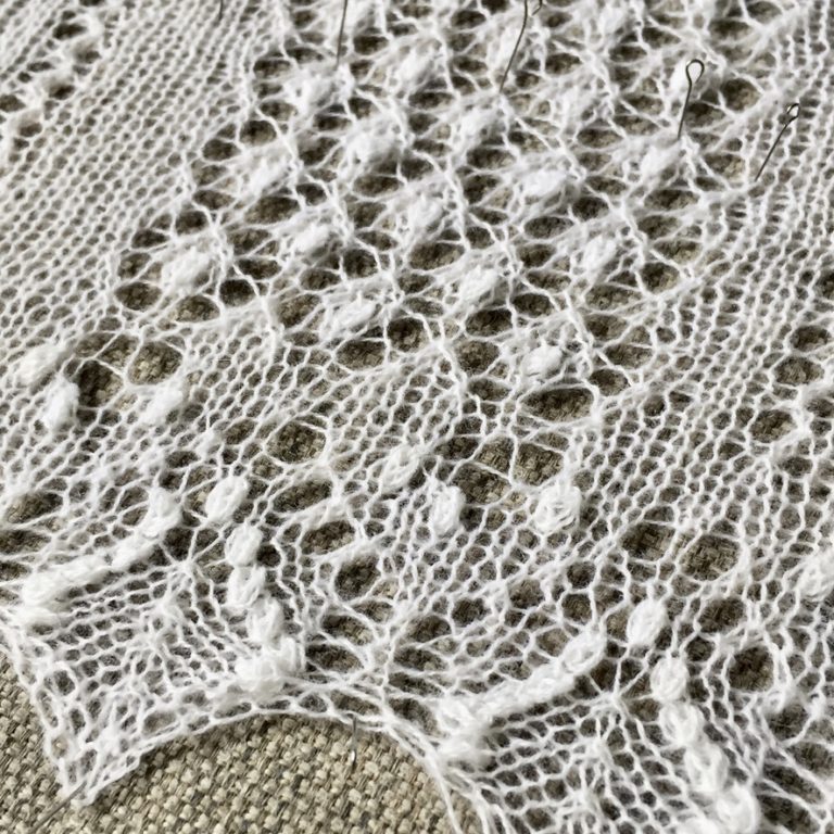 Knit lace shawl pattern 