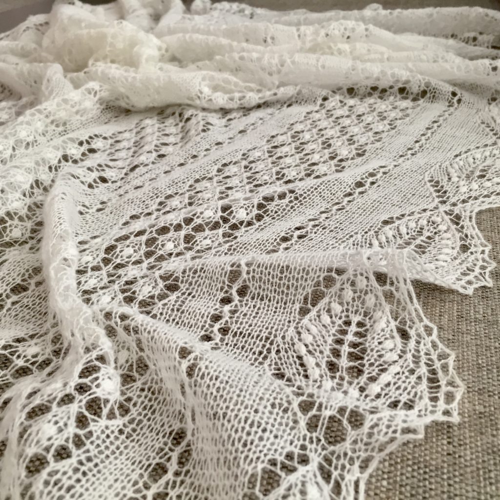 lace shawl pattern with nupp stitch