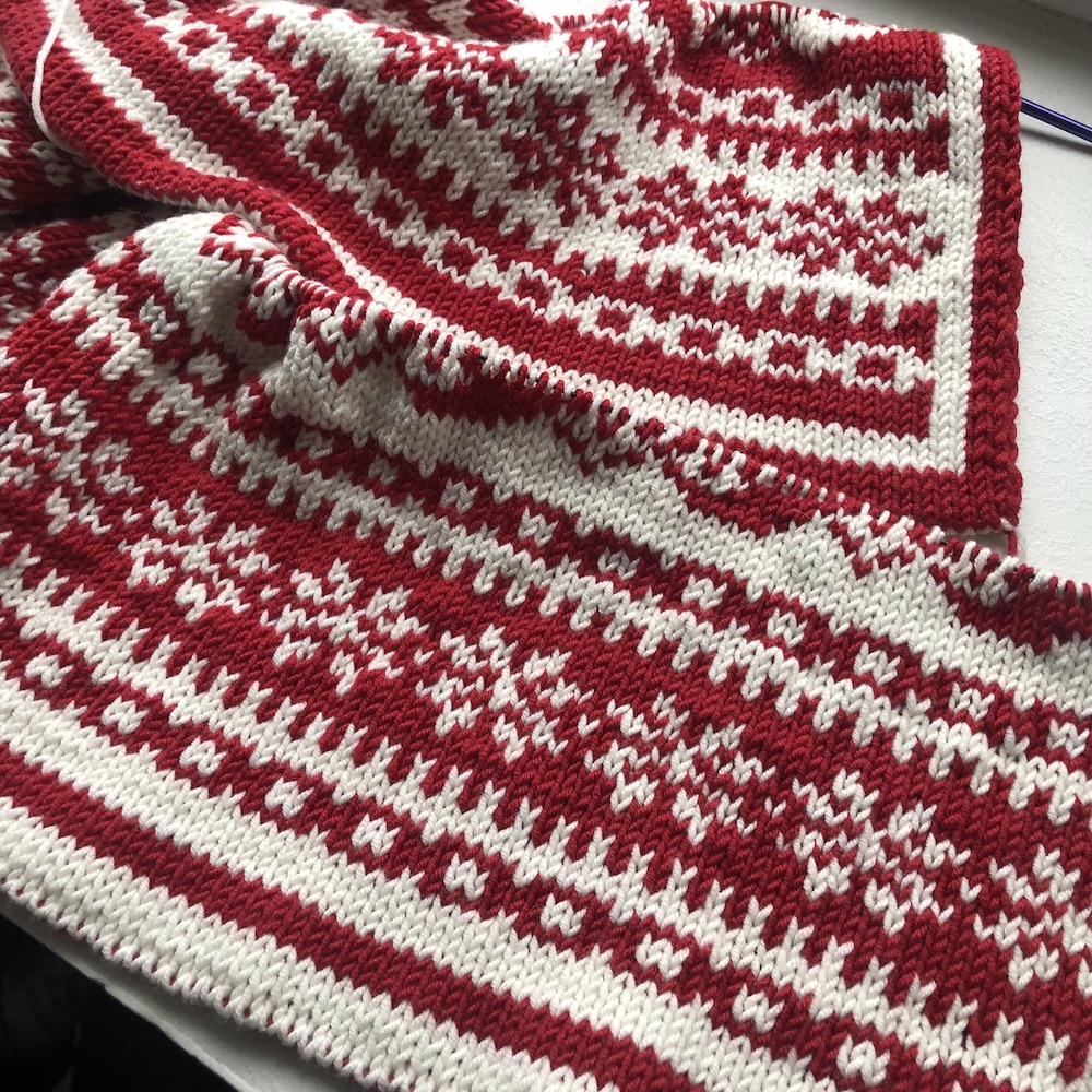 Double-knitted Christmas blanket - Knitting Blog Pattern Duchess