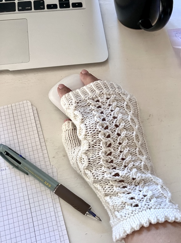 fingerless gloves knitting pattern