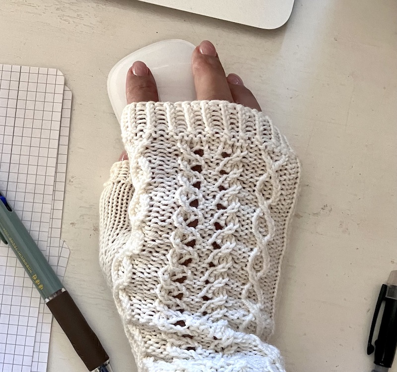 free knitting pattern for fingerless gloves